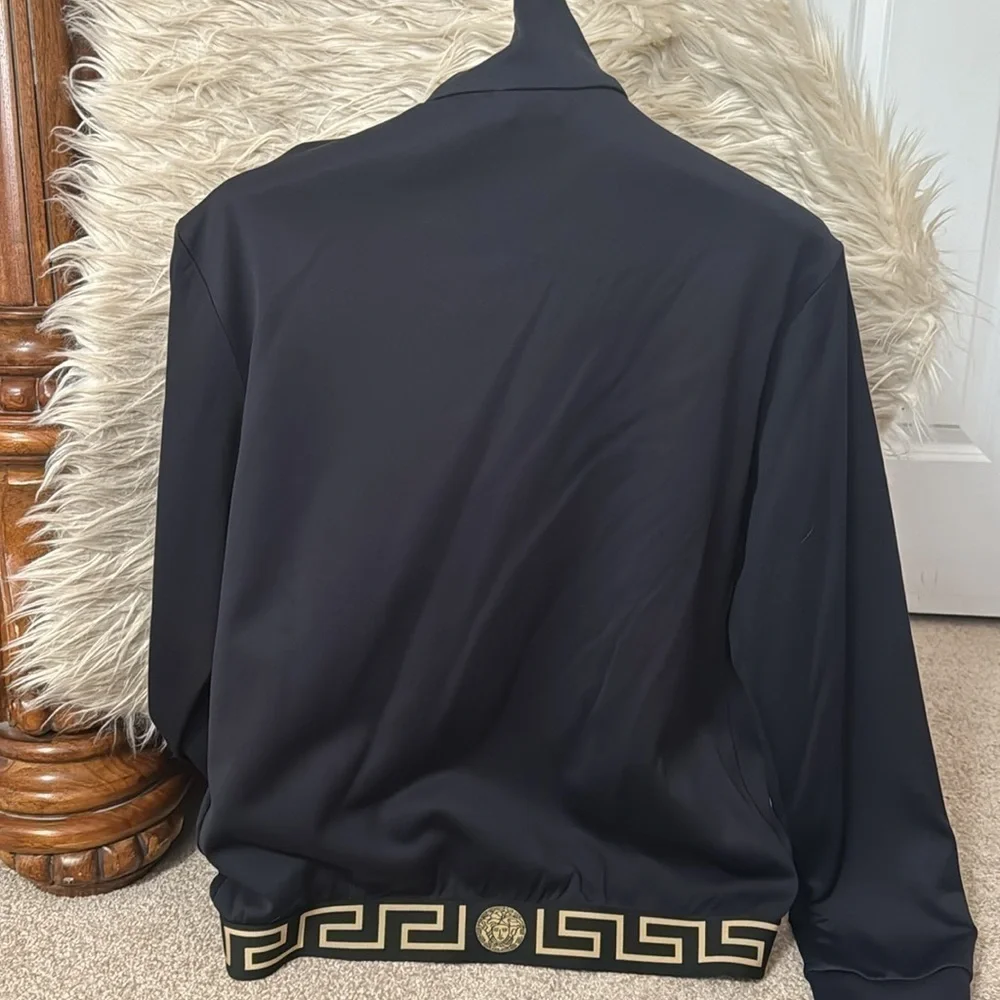 Pre owned Versace women’s size L/XL track jacket - Picture 3 of 5